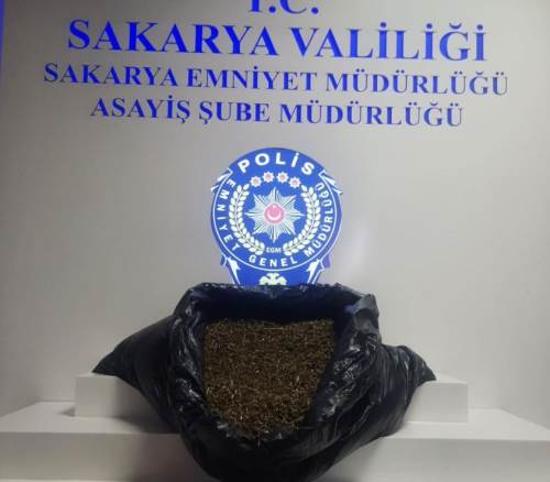 Sakarya’da 10 yıl cezası olan şahıs uyuşturucuyla yakalandı