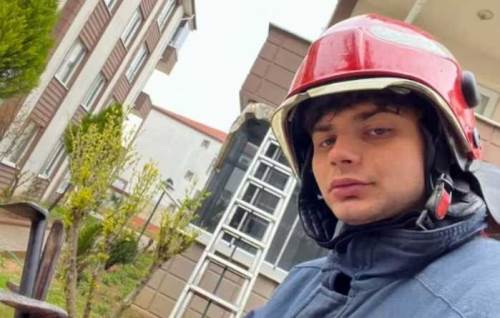 Sakarya'da acı ölüm: Stajyer itfaiyeci sevgilisini görmeye giderken...