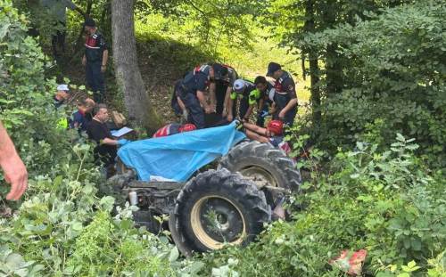 Sakarya’da traktör devrildi: Kadın sürücü hayatını kaybetti