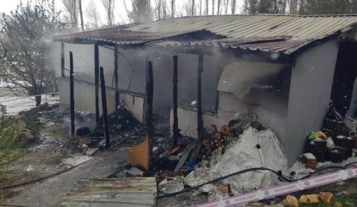 Sakarya’da yürek yakan olay: Yangında 2 çocuk öldü!