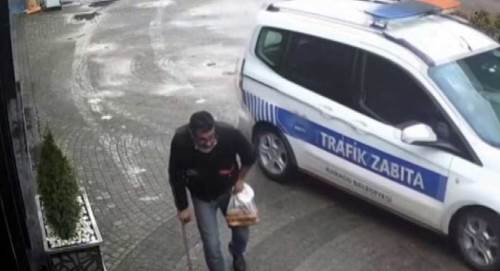 Sakarya'da zabıtayı şaşırtan dilenci: Üstünden çıkan para...