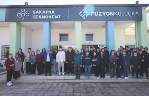 Sakarya Üniversitesi, öğrencilere girişimcilik ve kariyer imkanlarını tanıttı