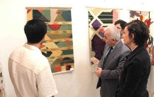 Sakarya Üniversitesi'nde "Bahara Övgü" sergisi açıldı