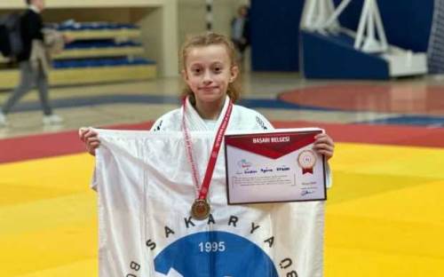 Sakaryalı judo sporcusu şampiyonluğu kaptı!