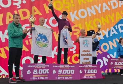 Sakaryalı sporcular dünya ve Türkiye şampiyonalarında kürsüde