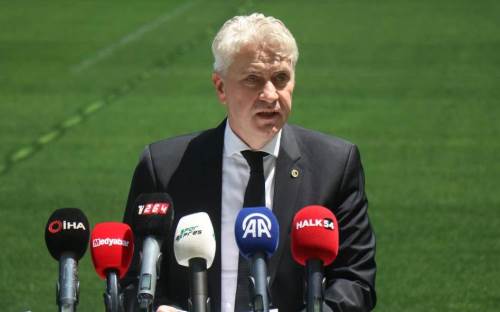 Sakaryaspor’un yeni başkanı Muhammet Kıratlı oldu