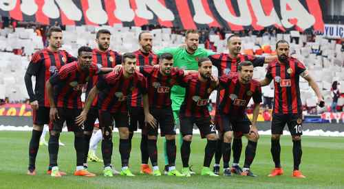 Şampiyonluk için çıktık yola