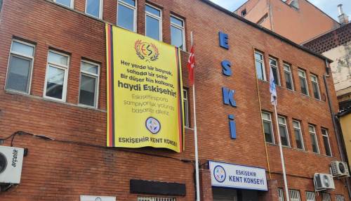 Şampiyonluk yolunda Eskişehirspor'a destek sürüyor