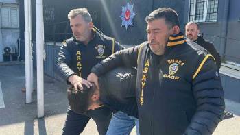 Sanal bahis borcunu ödemek için kuyumcu soyunca...