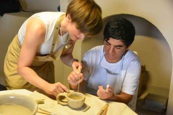 Sanatevi’Nde “Çamurlu Eller” Seramiğe Şekil Veriyor
