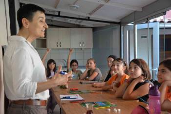 Sanatevi Yaz Atölyeleri İlk Kez Özel Bireylerin Katılımı İle Gerçekleştirilecek
