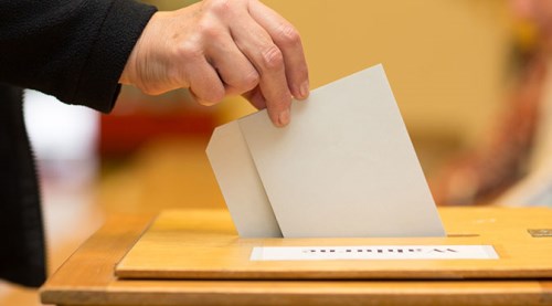 Sandığa gidemeyenlere 'seyyar sandık' gelecek