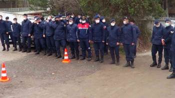 Sandıklı’Da Jandarma Personeline Güvenli Ve İleri Sürüş Teknikleri Eğitimi Verildi
