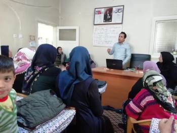 Sandıklı’Da Obezite Ve Sağlıklı Beslenme Bilgilendirme Toplantısı
