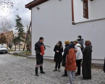 Sandıklı İtfaiyesi Yangın Eğitimlerine Devam Ediyor
