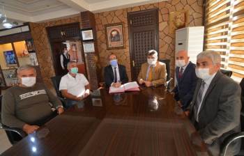 Sandıklı Osb’De Tapu Heyecanı
