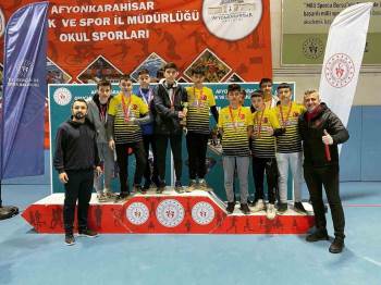 Sandıklılı Öğrencilerin Oryantiring Başarısı
