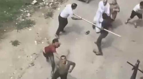 Sanki meydan muharebesi! Taşlar, sopalar havada uçuştu...