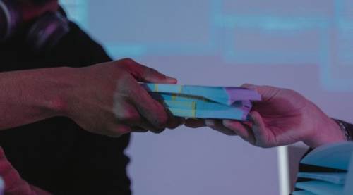 Şantaj Nedir? Anlamı, Türleri ve Hukuki Durumu