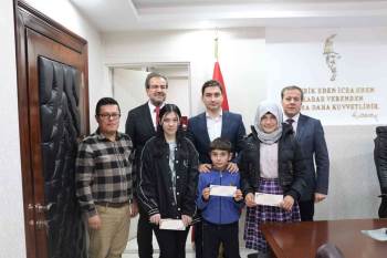 Şaphane’De Başarılı Öğrenciler Ödüllendirildi
