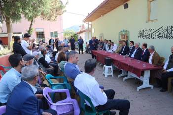 Şaphane’De Muhtarlarla Bir Araya Geldi
