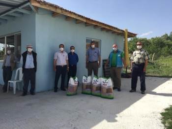 Şaphane’De Üreticilere Tohum Desteği Devam Ediyor
