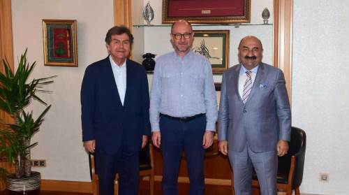 SARAR Şirketler Grubu Rektör Erdal’ı ziyaret etti