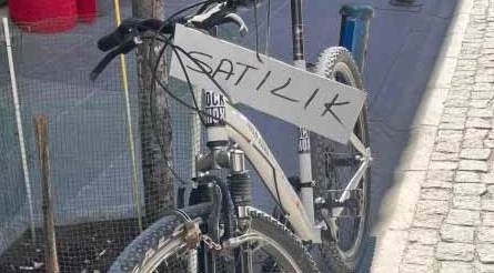 Satılık bisiklete kelepçe!