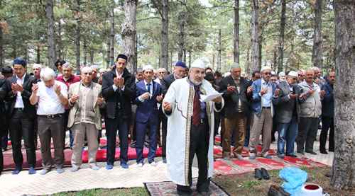Satılmışoğlu'nda yağmur duası yapıldı