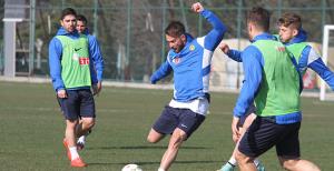 Savaşan 11'i kuruyor