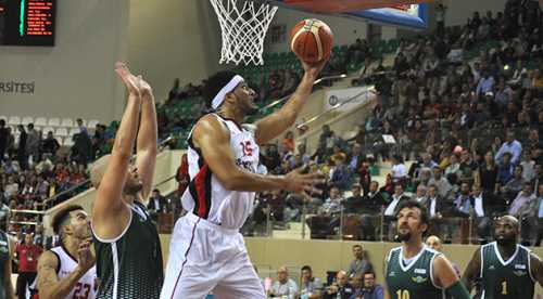 Savunma maçı kazandırdı