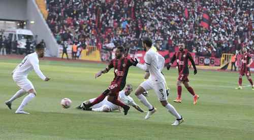 Savunma yapmayı unuttuk