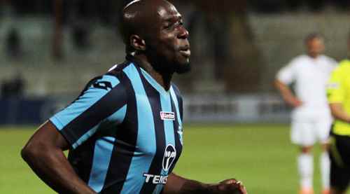 Savunmayı yerle bir etti