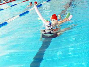 Yüzme sayesinde yaşama adapte oluyorlar