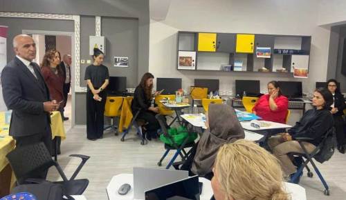 Scientix Türkiye ekibinden Eskişehir’deki yenilikçi sınıfa ziyaret
