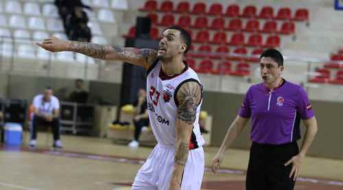 Sean Marshall sırtladı