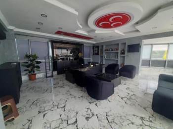 Seçimden Sonra İlk İşi Odasını Yeniletmek Oldu
