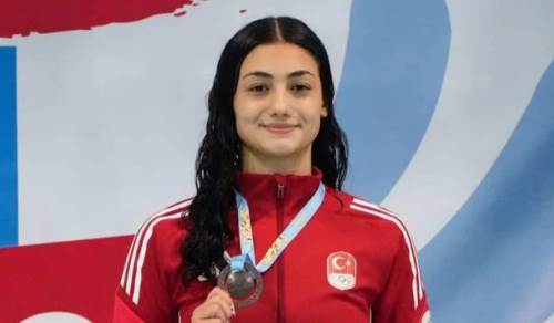 Seher Kaya derece yaptı