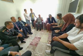 Şehidin Şahadet Belgesi Ailesine Teslim Edildi

