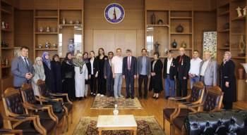 Şehit Aileleri Ve Gazileri Derneğinden Rektör Uysal’A Ziyaret
