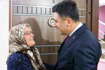 Şehit Ailesinin Yanında Oldu
