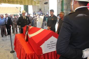 Şehit Polis Memuru Memleketinde Toprağa Verildi
