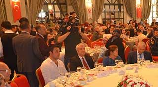 Şehit ve gazi aileleri yemekte buluştu