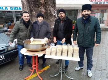 Şehitler İçin Mevlit Okutuldu Helva Dağıtıldı
