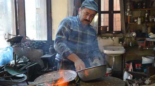 Şehrin son bakır ustası