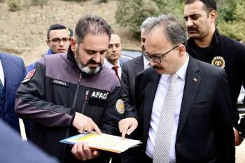 Sel Afetinden Etkilenen Vatandaşlar İle Bir Araya Geldi
