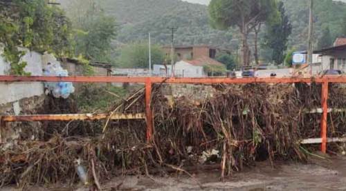 Sel felaketi: Evler yıkıldı, kayıplar var!