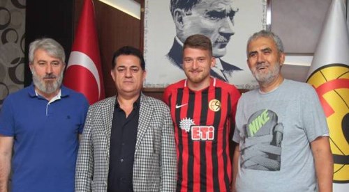 Semih Güler 3 yıl daha Eskişehirspor'da