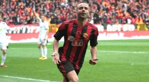 Semih Şentürk imzayı attı! Sürpriz transfer...