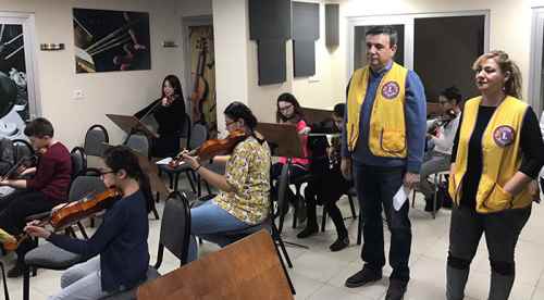 Senfoni orkestrasına destek sürüyor